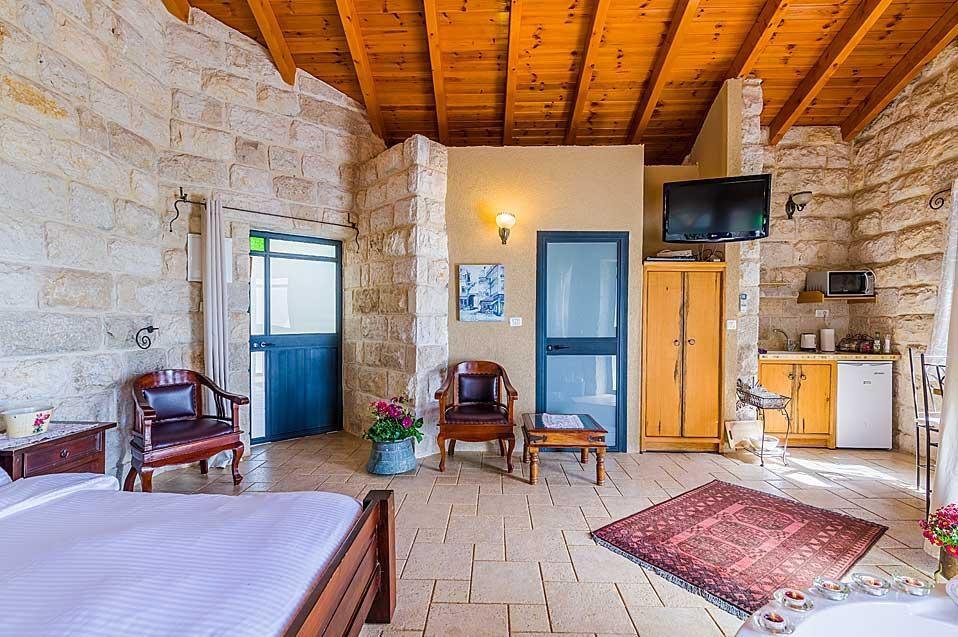 Anat cabin